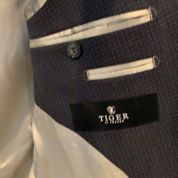 Tiger of Sweden sport jacket / blazer in good condition. - Picture 3 of 4